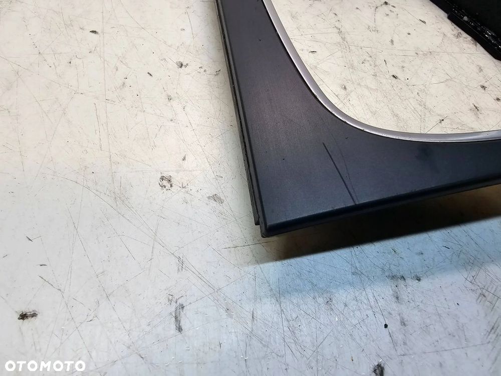 RAMKA MIESZKA ZMIANY BIEGÓW AUDI A3 8P 8P0864261T - 2