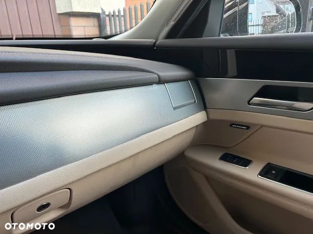 Jaguar XF 2.0 i4D Prestige - 10