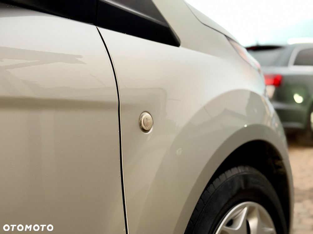 Ford Transit Connect - 16