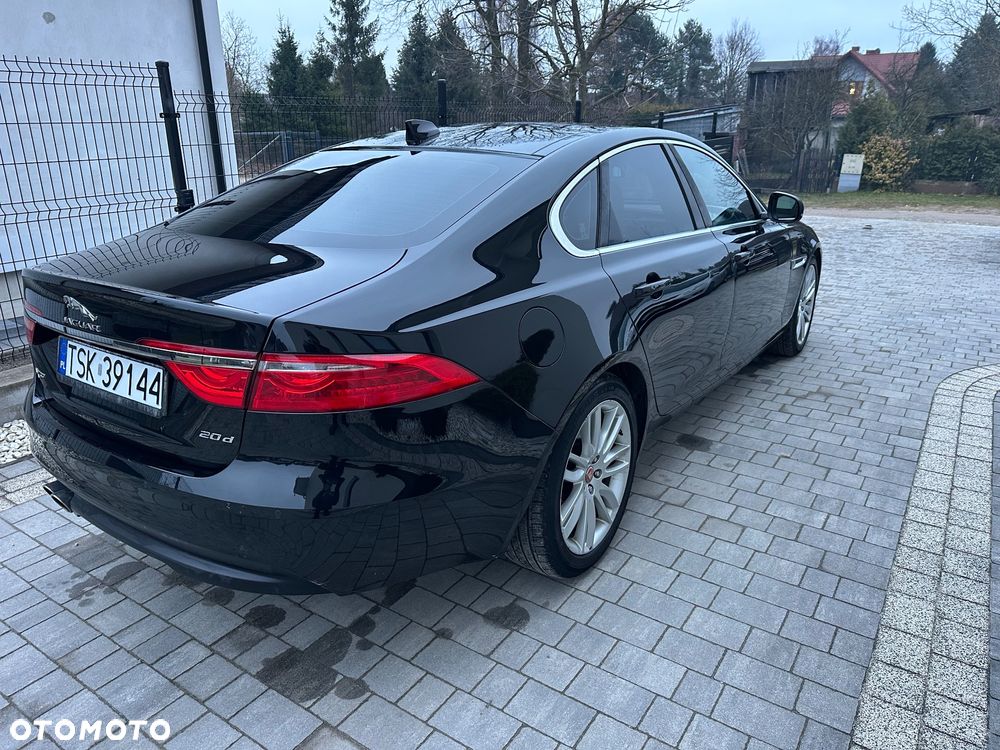 Jaguar XF 2.0 i4D Prestige - 4