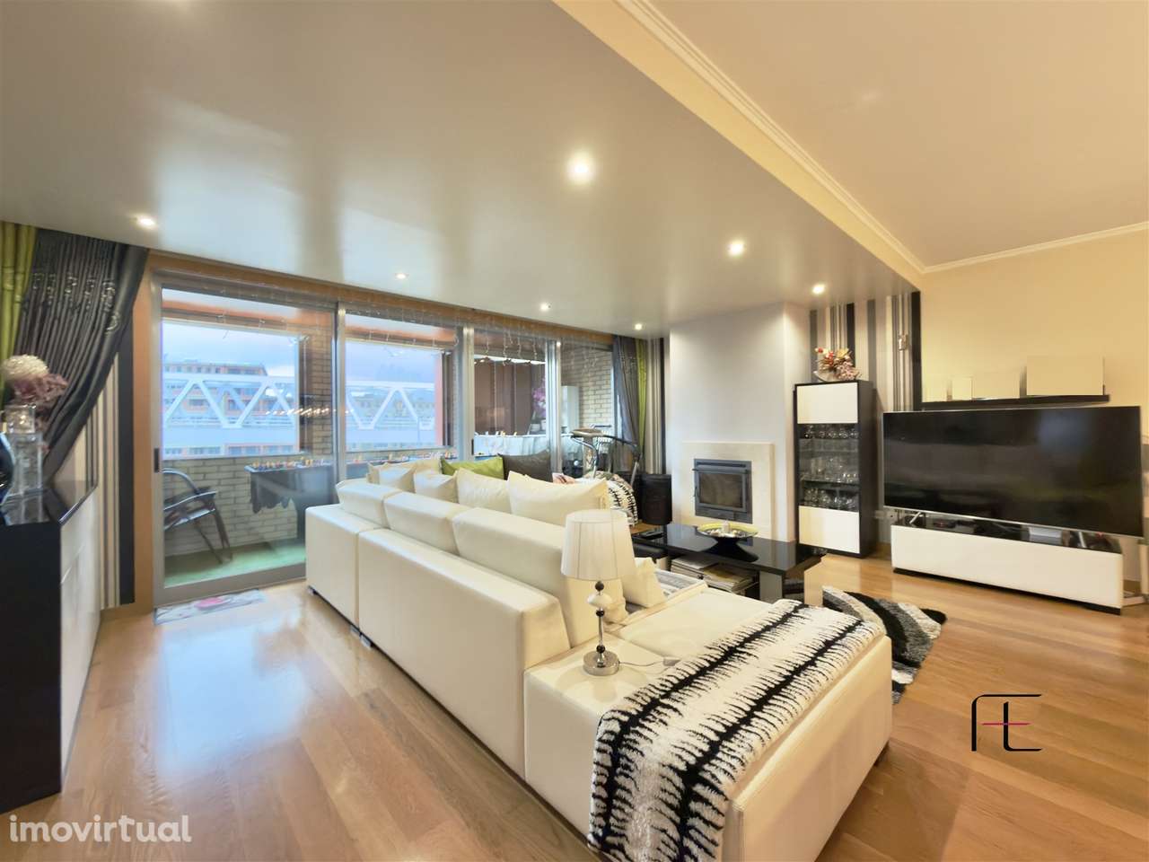 Apartamento T3 na Quinta das Corgas – Santo Ovídeo - Grande imagem: 2/27