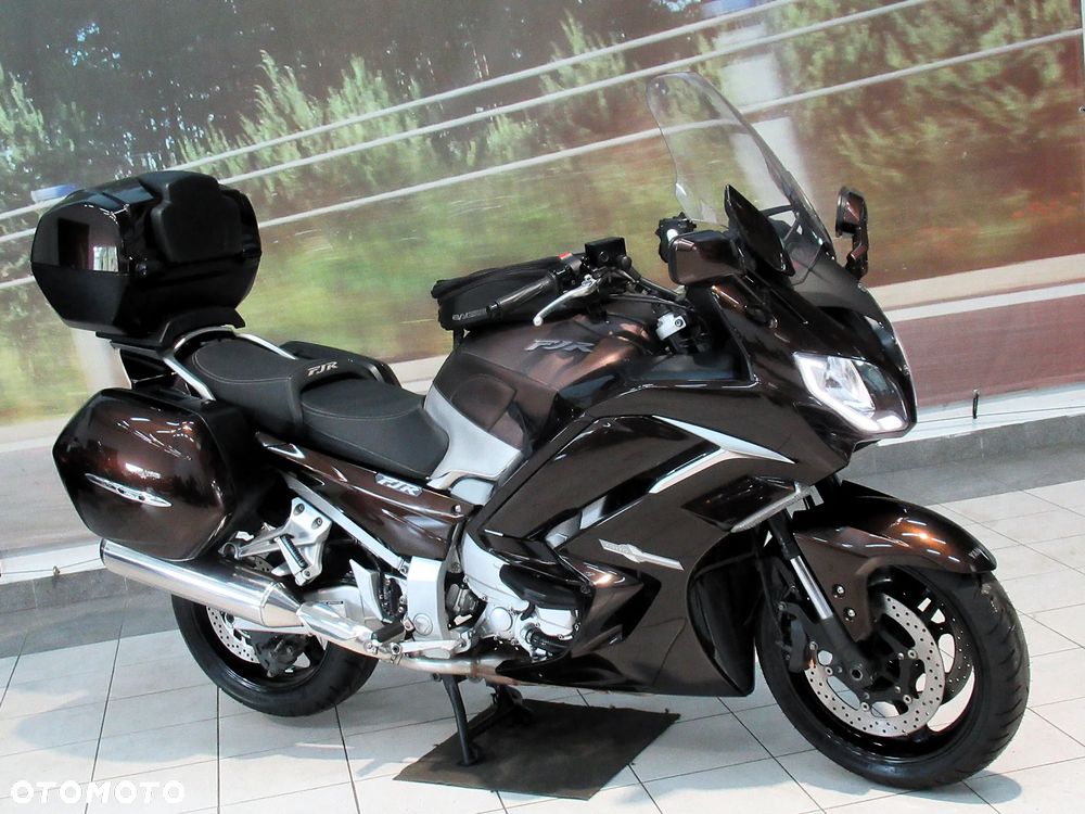 Yamaha FJR - 2
