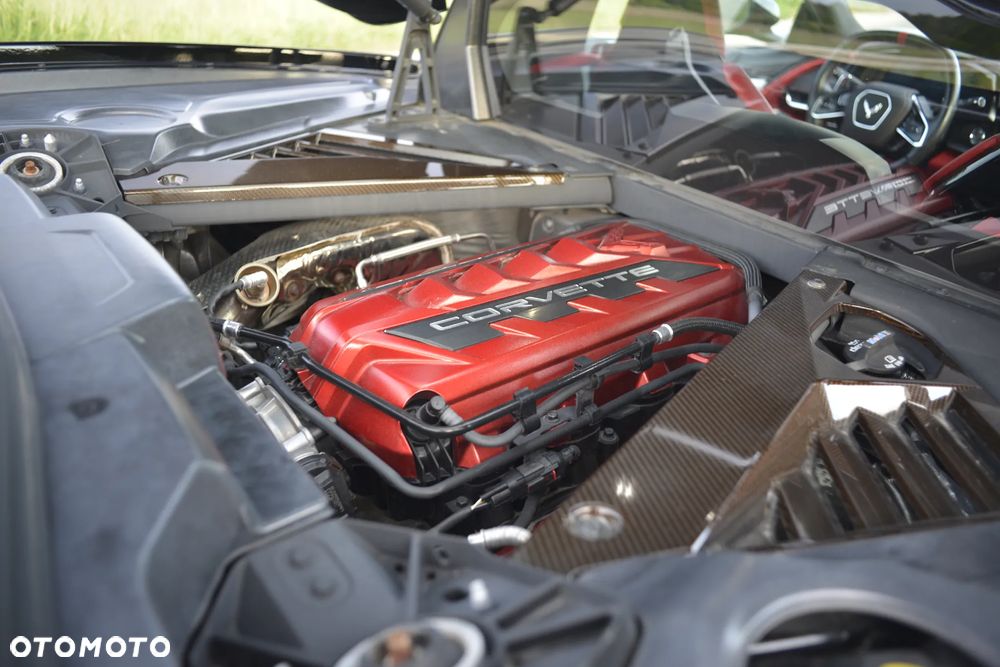 Chevrolet Corvette - 31