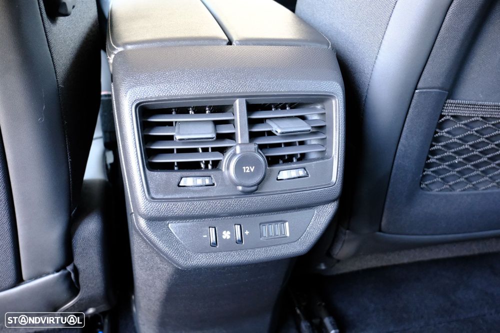 Peugeot 5008 1.2 PureTech Allure EAT8 - 41