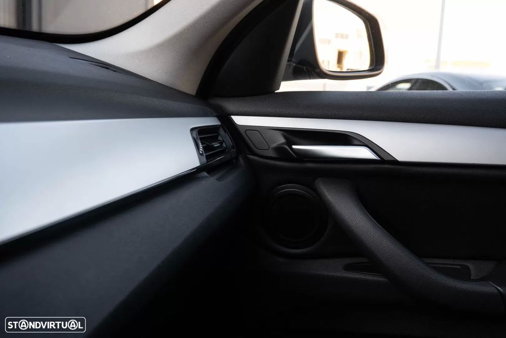 BMW X1 xDrive25e Sport Line - 19