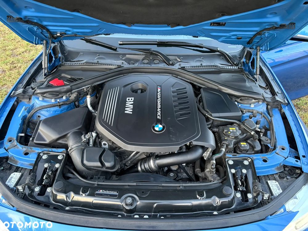 BMW Seria 3 340i xDrive M Sport - 38