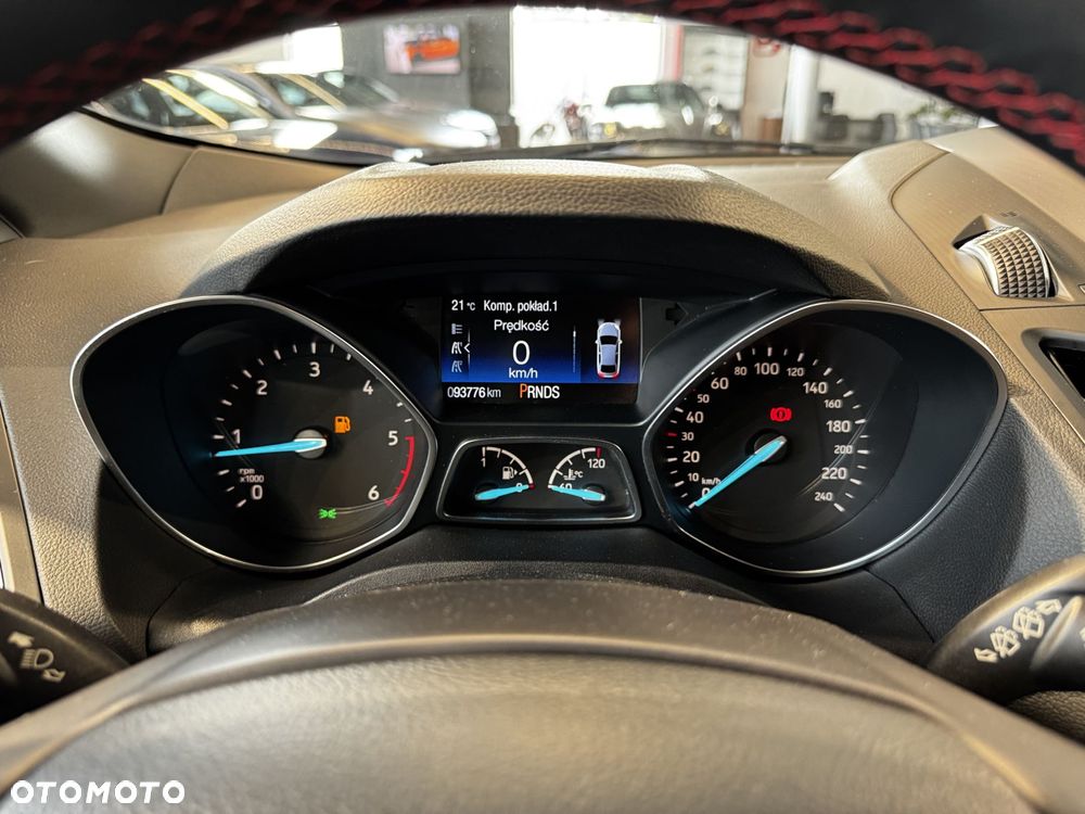 Ford Kuga - 24