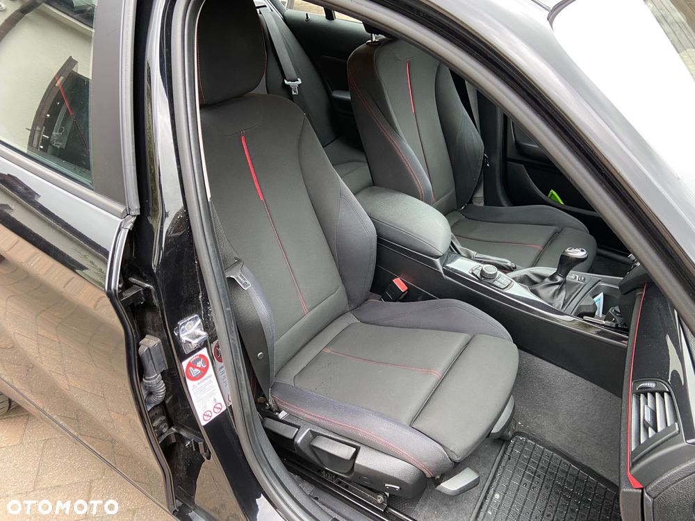 BMW Seria 1 116i Sport Line - 24