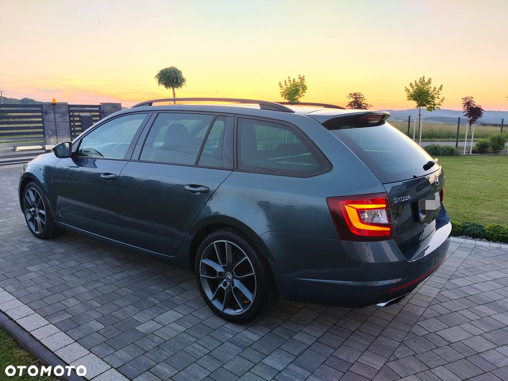 Skoda Octavia 2.0 TDI RS - 29