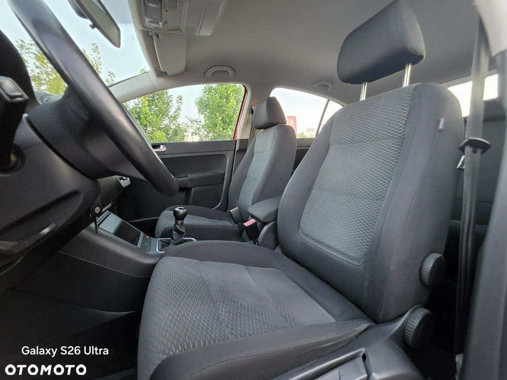 Volkswagen Golf Plus - 30