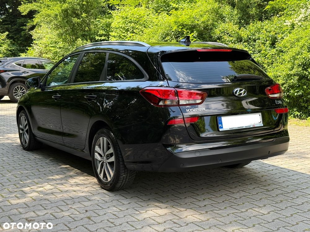 Hyundai i30 1.6 D Comfort DCT - 8