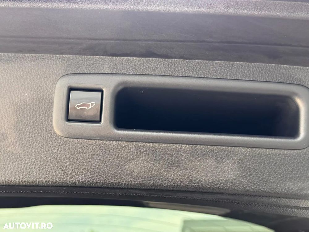 Toyota Highlander 2.5 L Dynamic Force 248CP Luxury Metallic - 22