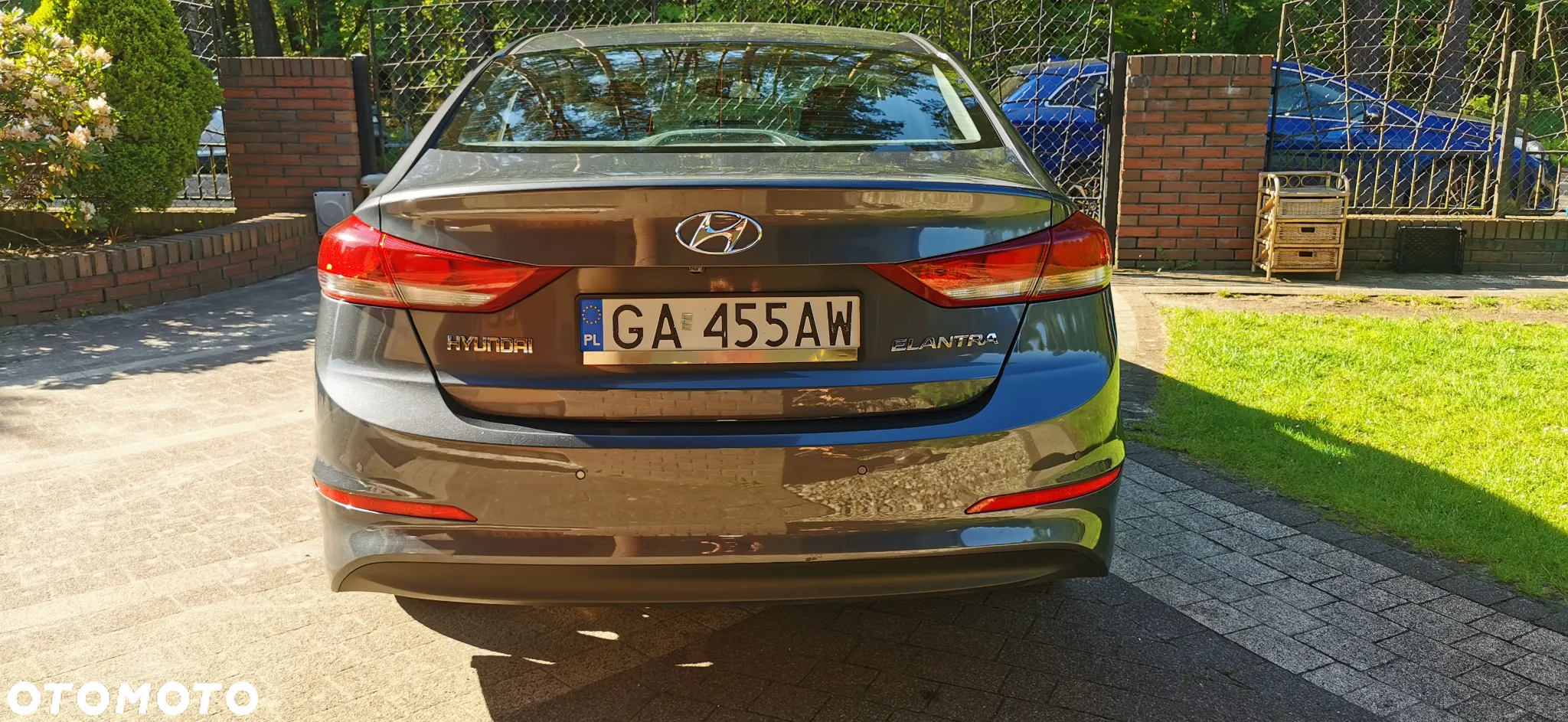 Hyundai Elantra - 6