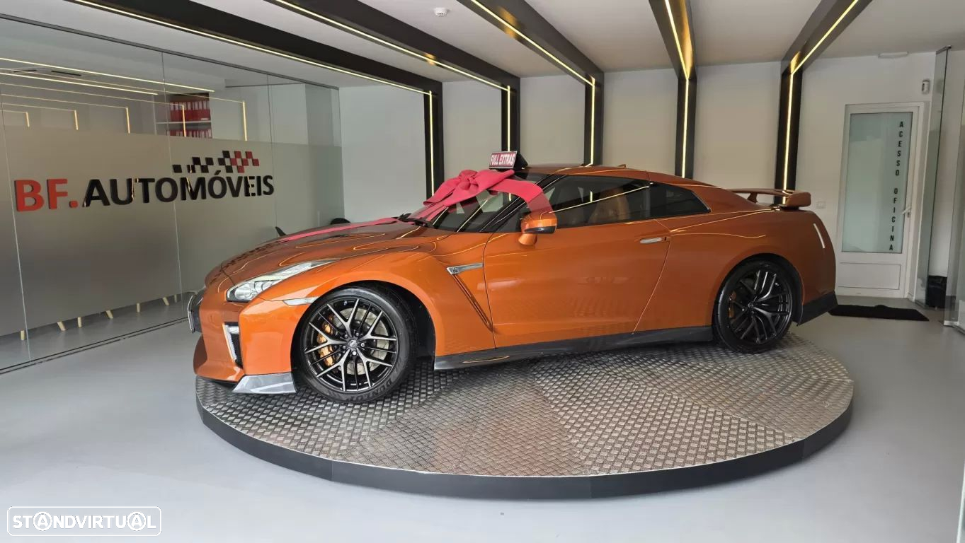 Nissan GT-R Prestige Edition - 14