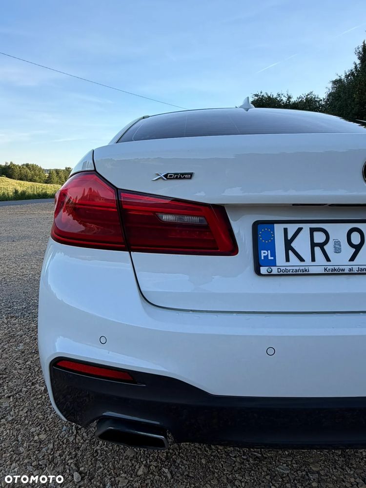 BMW Seria 5 520d xDrive Sport - 12