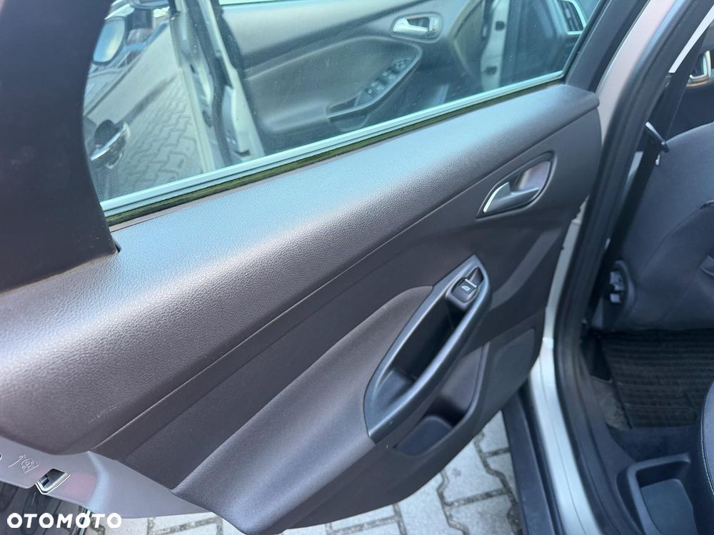 Ford Focus 1.5 EcoBoost STart-Stopp-System TITANIUM - 20