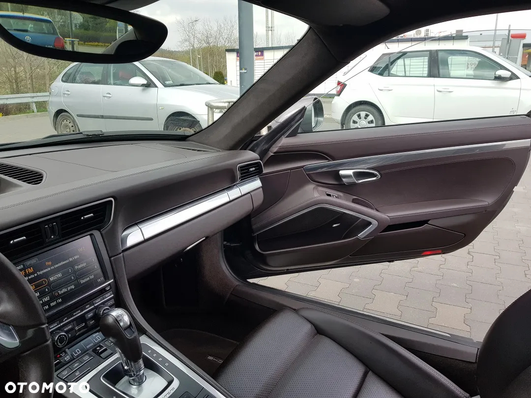 Porsche 911 Carrera 4S PDK - 17