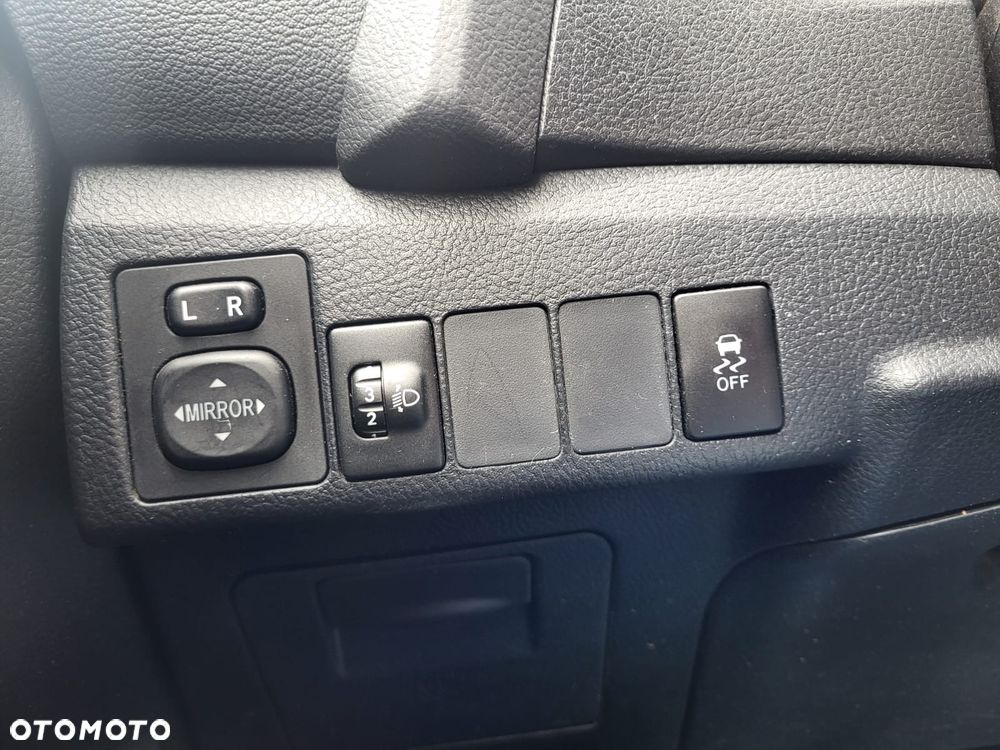 Toyota Auris - 10