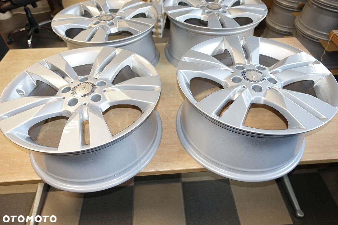 Mercedes w204 felgi 17 4szt IDEALNE w207 7,5x17 8.5x17 w212 - 9