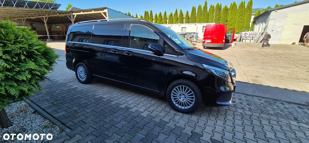 Mercedes-Benz Klasa V - 9