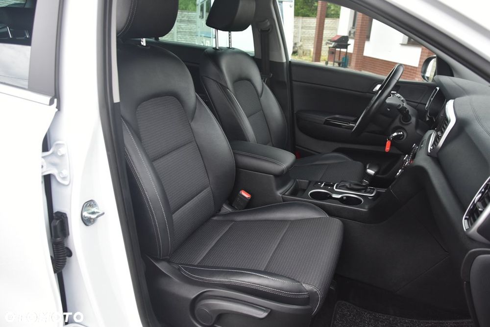 Kia Sportage 1.6 CRDI MHEV Black Edition 2WD DCT - 24