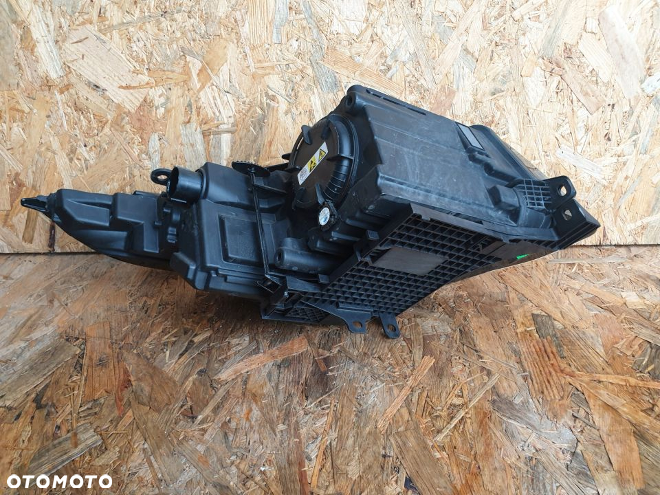 LAND ROVER RANGE EVOQUE LAMPA LEWA GJ32-13W030 - 4