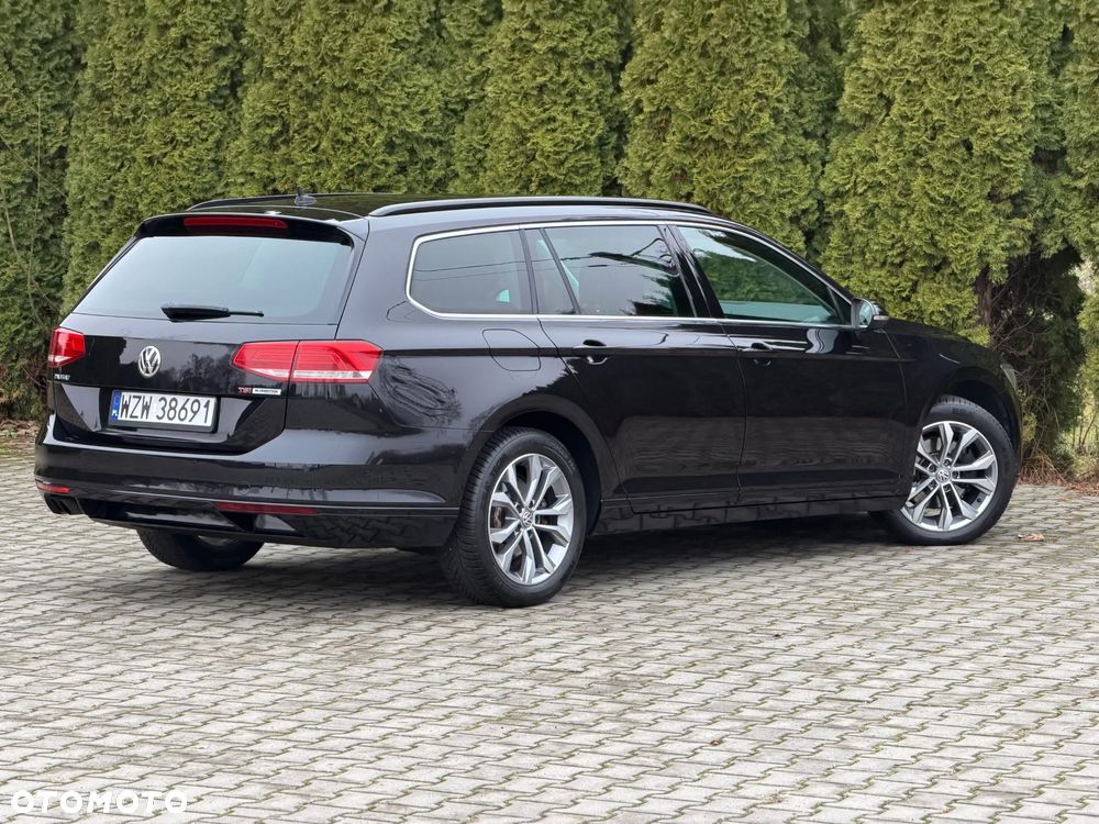 Volkswagen Passat - 17