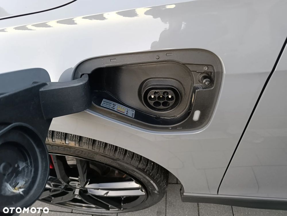 Volkswagen Golf - 13
