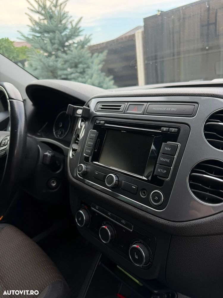 Volkswagen Tiguan 2.0 TDI 4Motion BMT Sport & Style - 18