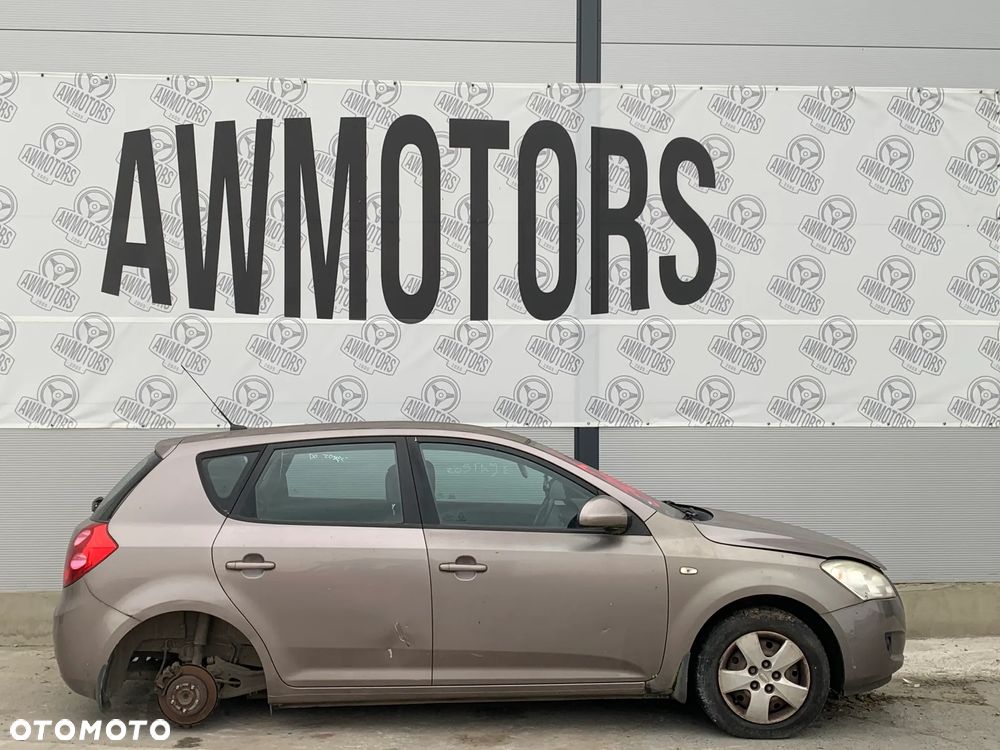 KIA CEED 2007 *SAMOCHÓD NA CZĘSCI* 2904  MASKA, LAMPA, DRZWI, LUSTERKO, ZDERZAK, GRILL, BŁOTNIK, KLAPA, BELKA, DESKA, FOTELE, KANAPA, ĆWIARTKA, KIEROWNICA, TARCZE, ZACISKI, ZAWIESZENIE, KOMPLETNY PRZÓD, KOMPLETNY TYŁ, LICZNIK, ZEGARY, PRAWE LEWE PRZÓD TYŁ