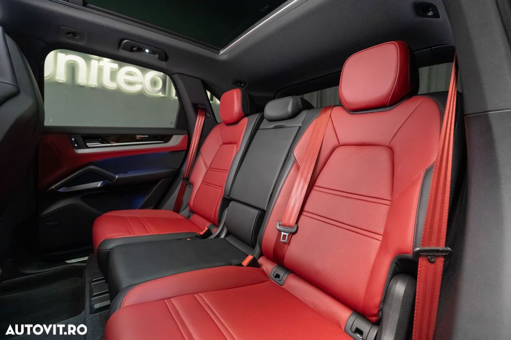 Porsche Cayenne - 31