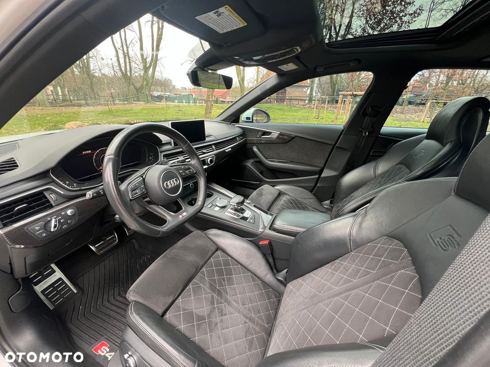 Audi S4 Limousine - 11