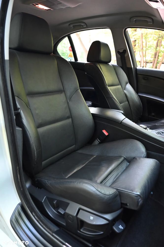 BMW Seria 5 530xi - 33