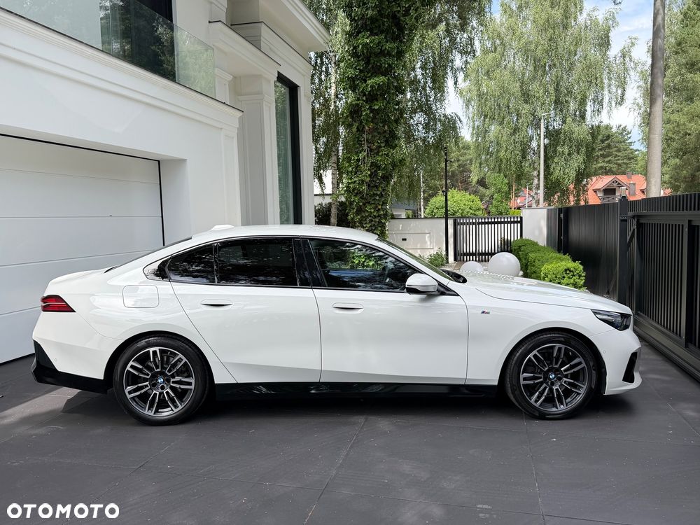 BMW Seria 5 520i mHEV M Sport sport - 6