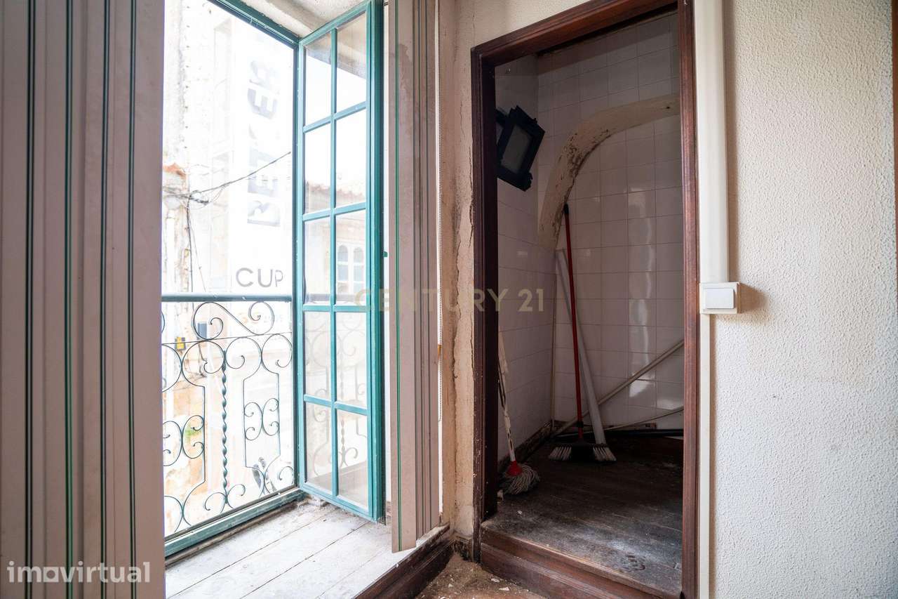 Prédio na Baixa de Setúbal – Excelente Oportunidade de Investimento ou - Grande imagem: 5/41