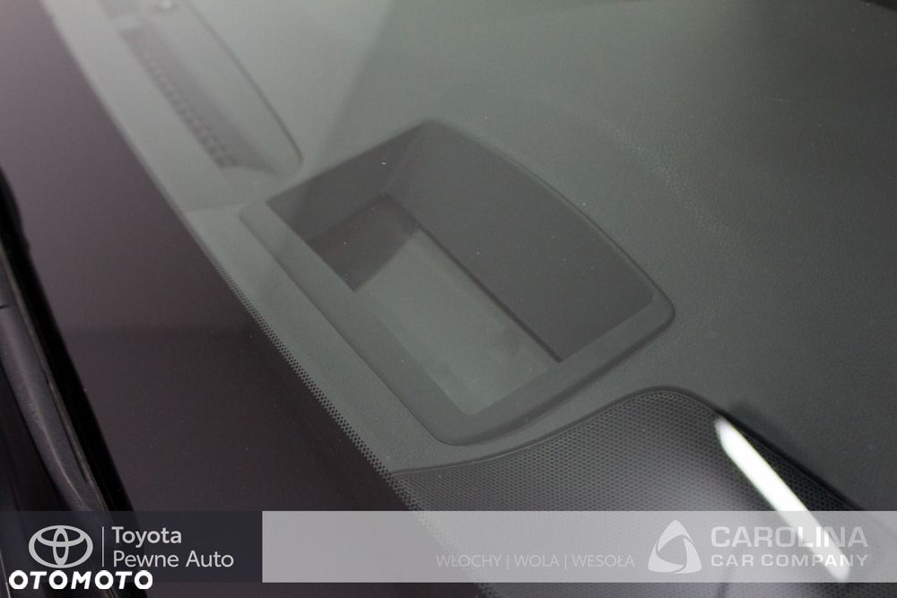 Toyota Camry - 11