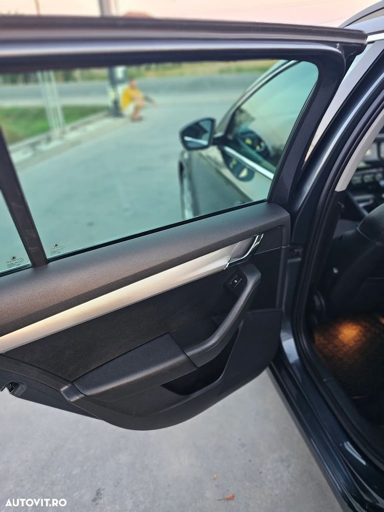 Skoda Octavia 2.0 TDI Style - 16
