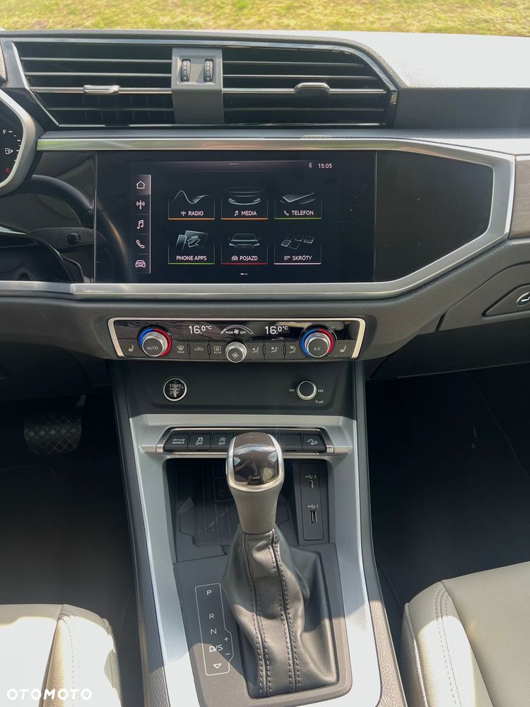 Audi Q3 ver-45-tfsi-quattro-s-tronic-s-line - 11