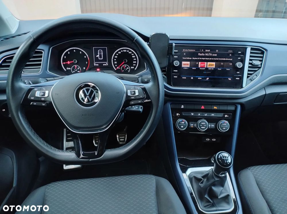 Volkswagen T-Roc - 23