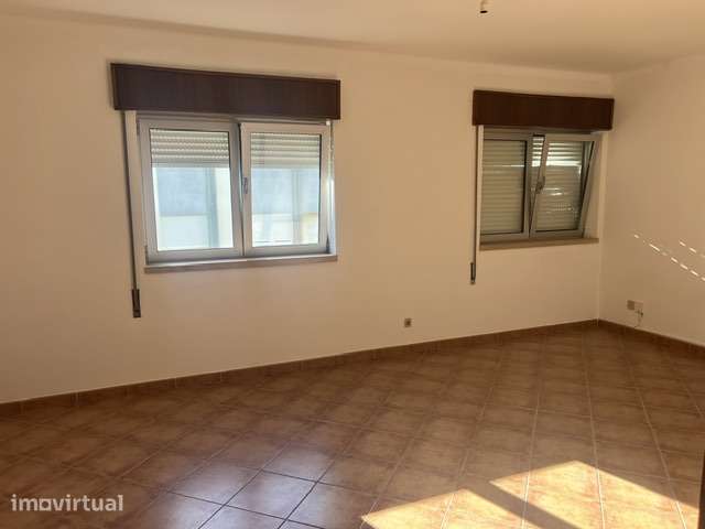 Arrenda-se apartamento T3 em Leiria - Grande imagem: 4/12