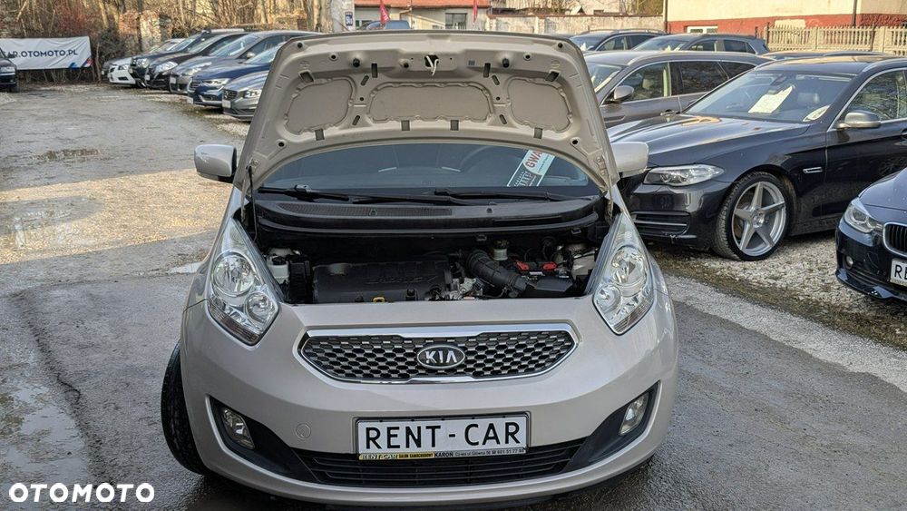 Kia Venga - 36