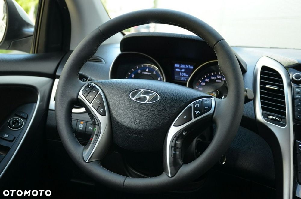 Hyundai i30 - 28