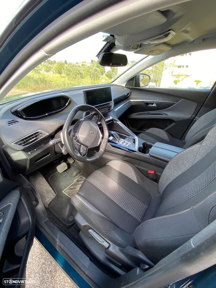 Peugeot 5008 PureTech 130 EAT6 Active - 10