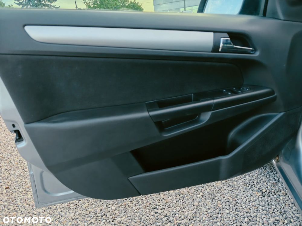 Opel Astra - 20