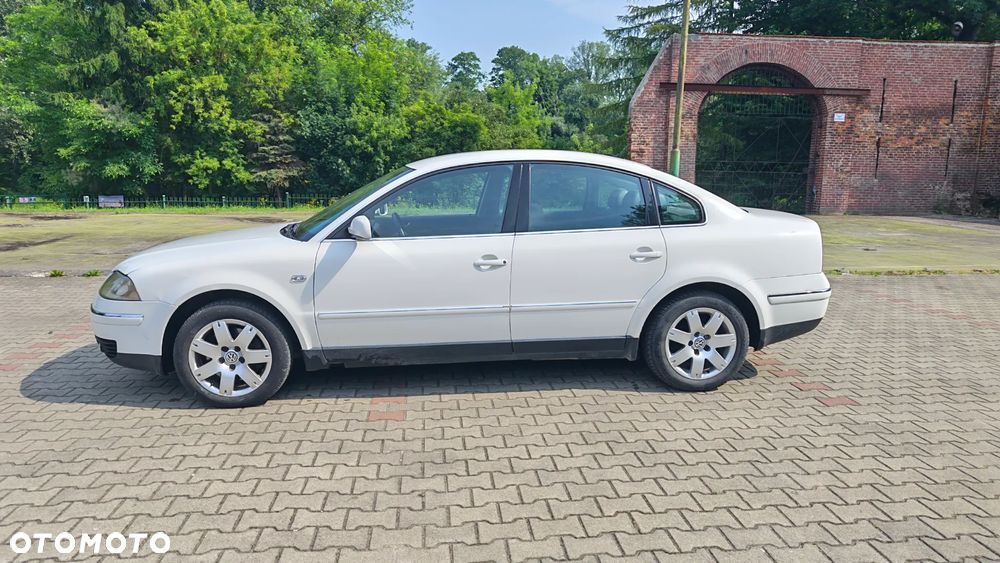 Volkswagen Passat - 9