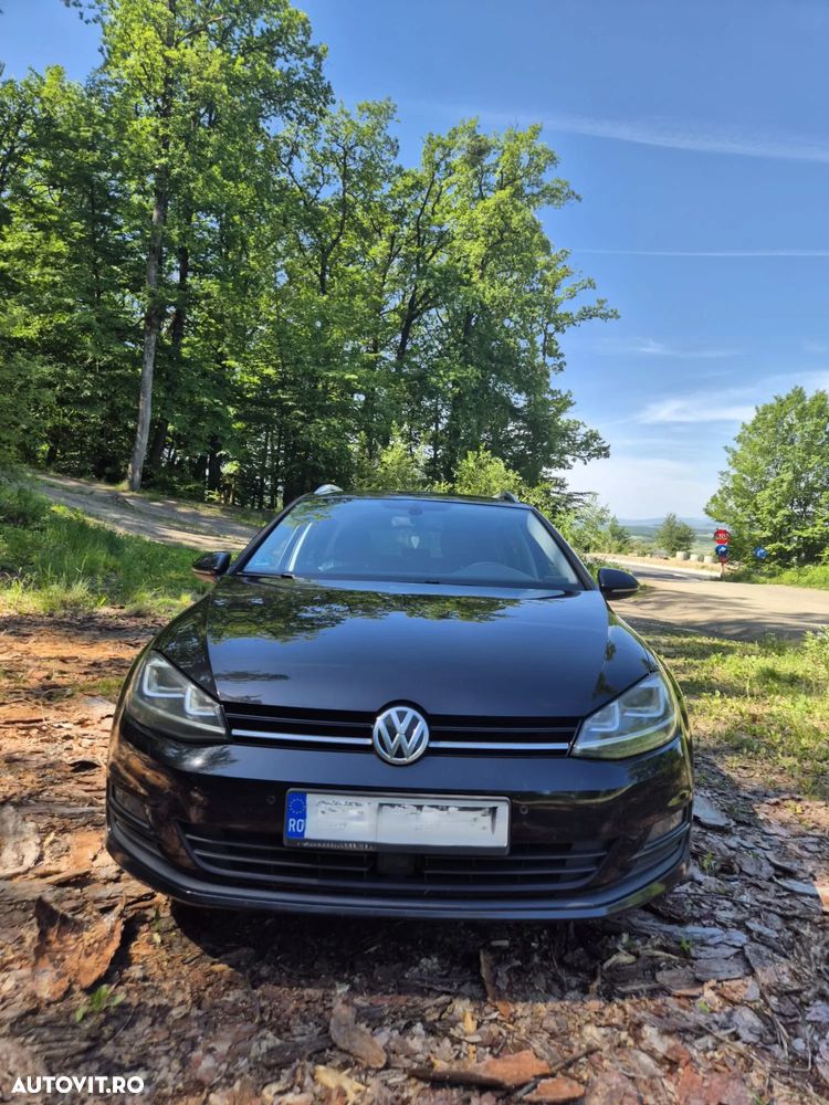 Volkswagen Golf - 2