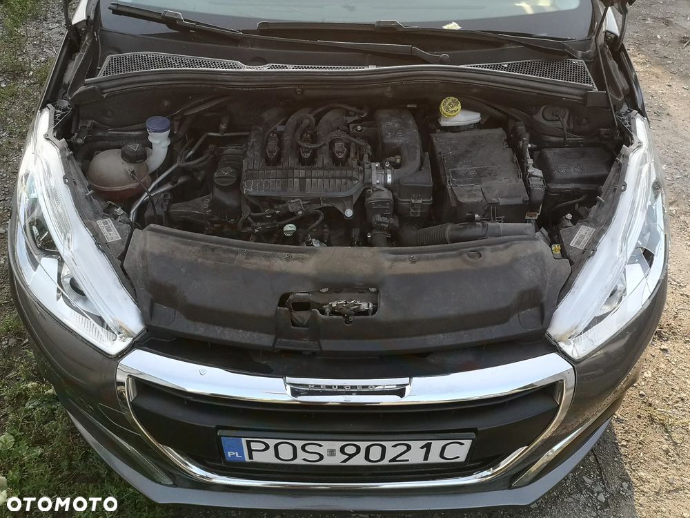 Peugeot 208 - 22