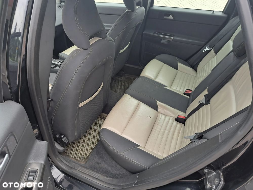 Volvo V50 D2 - 10