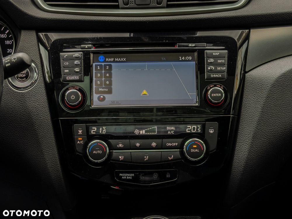Nissan Qashqai 1.5 dCi DPF 360 - 24