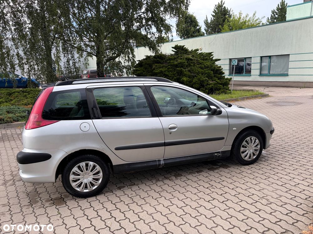 Peugeot 206 1.4 XR Presence - 3